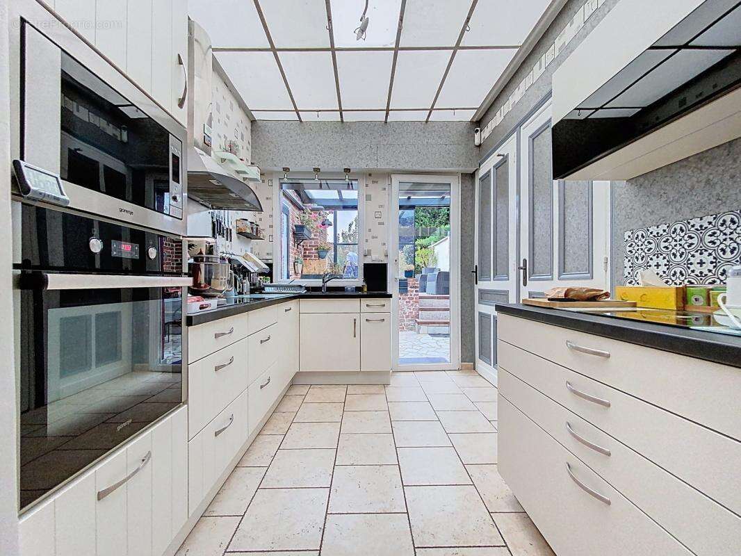 Maison à LA CHAPELLE-D&#039;ARMENTIERES