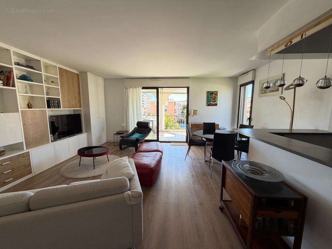 Appartement à SANARY-SUR-MER