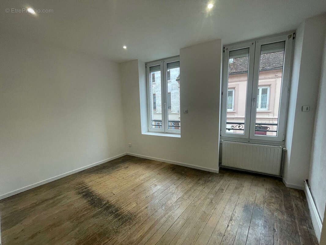 Appartement à MONTMIRAIL