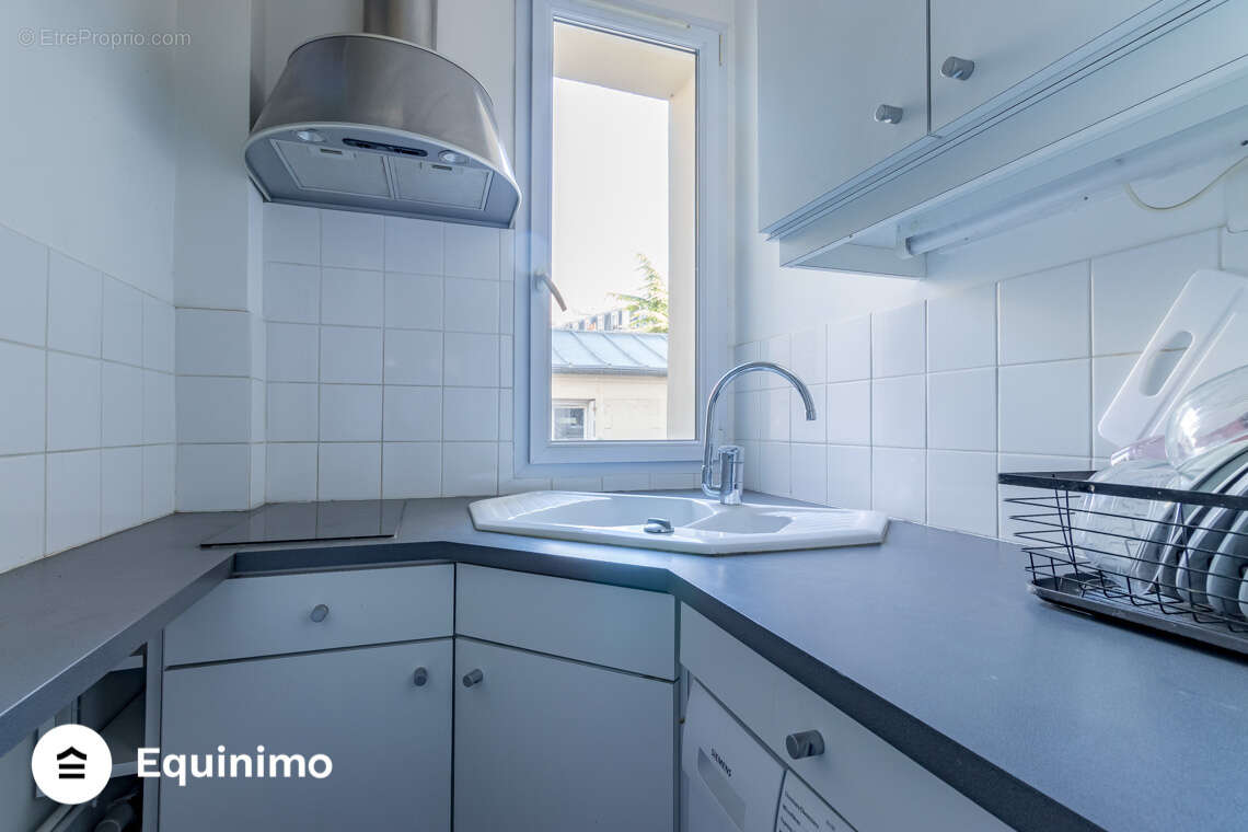 Appartement à PARIS-14E