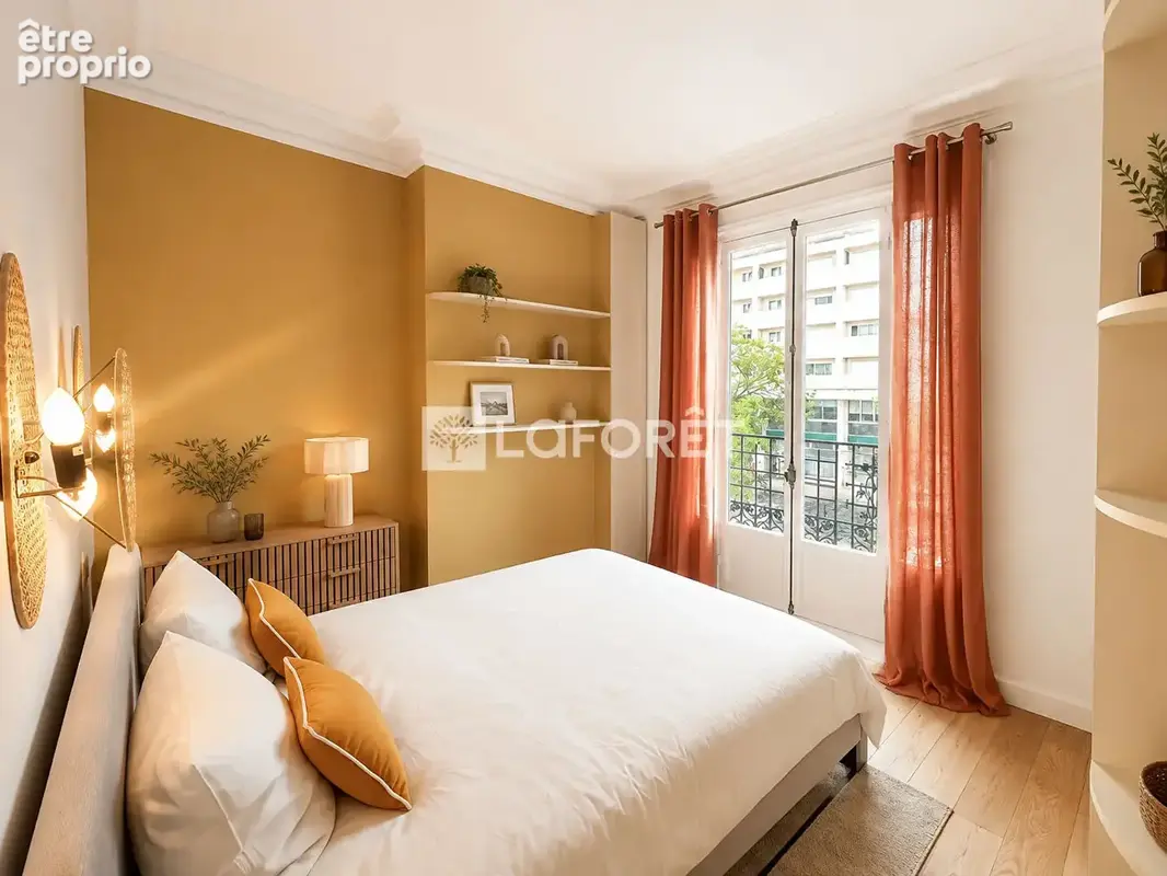 Appartement à PARIS-16E