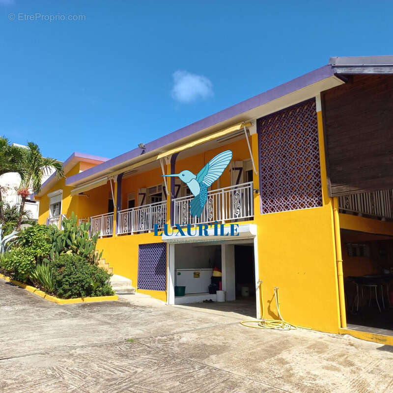 Maison à PETIT-CANAL