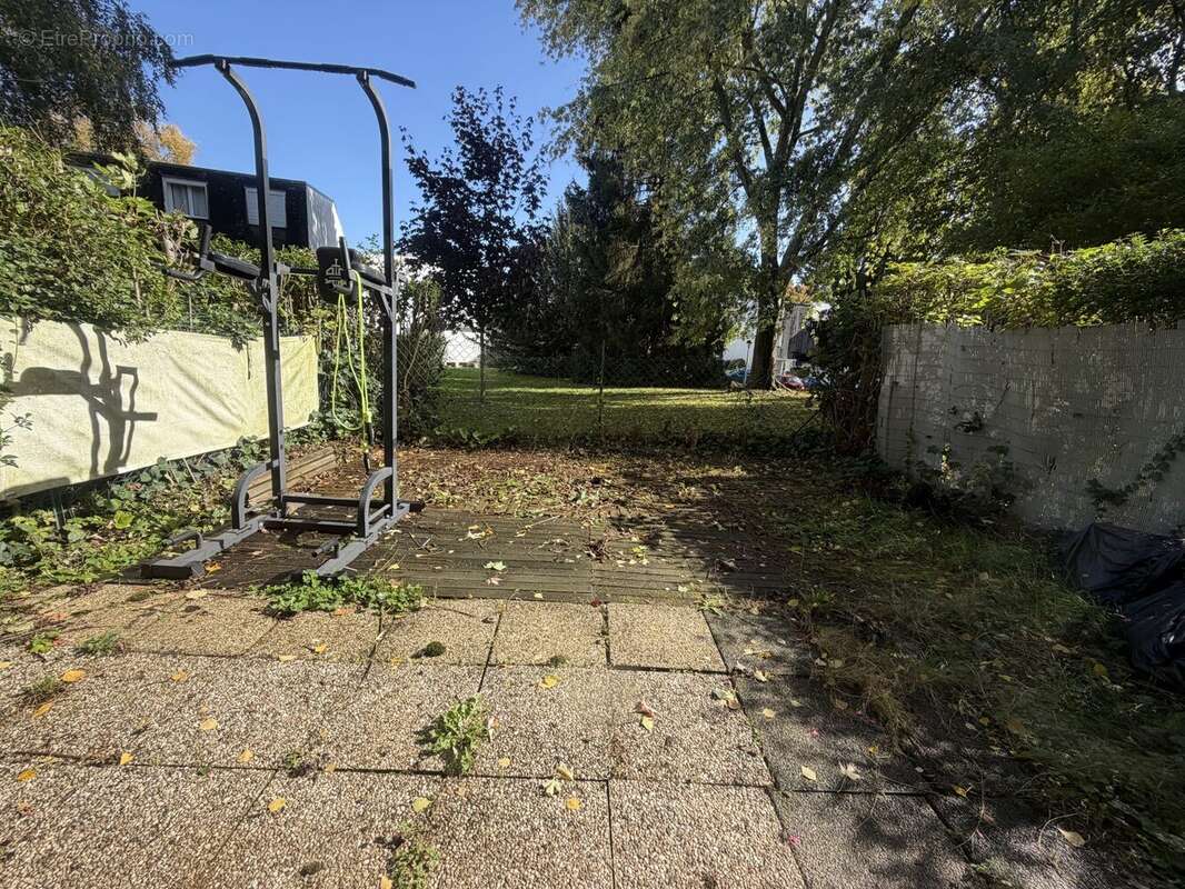 Appartement à SURVILLIERS