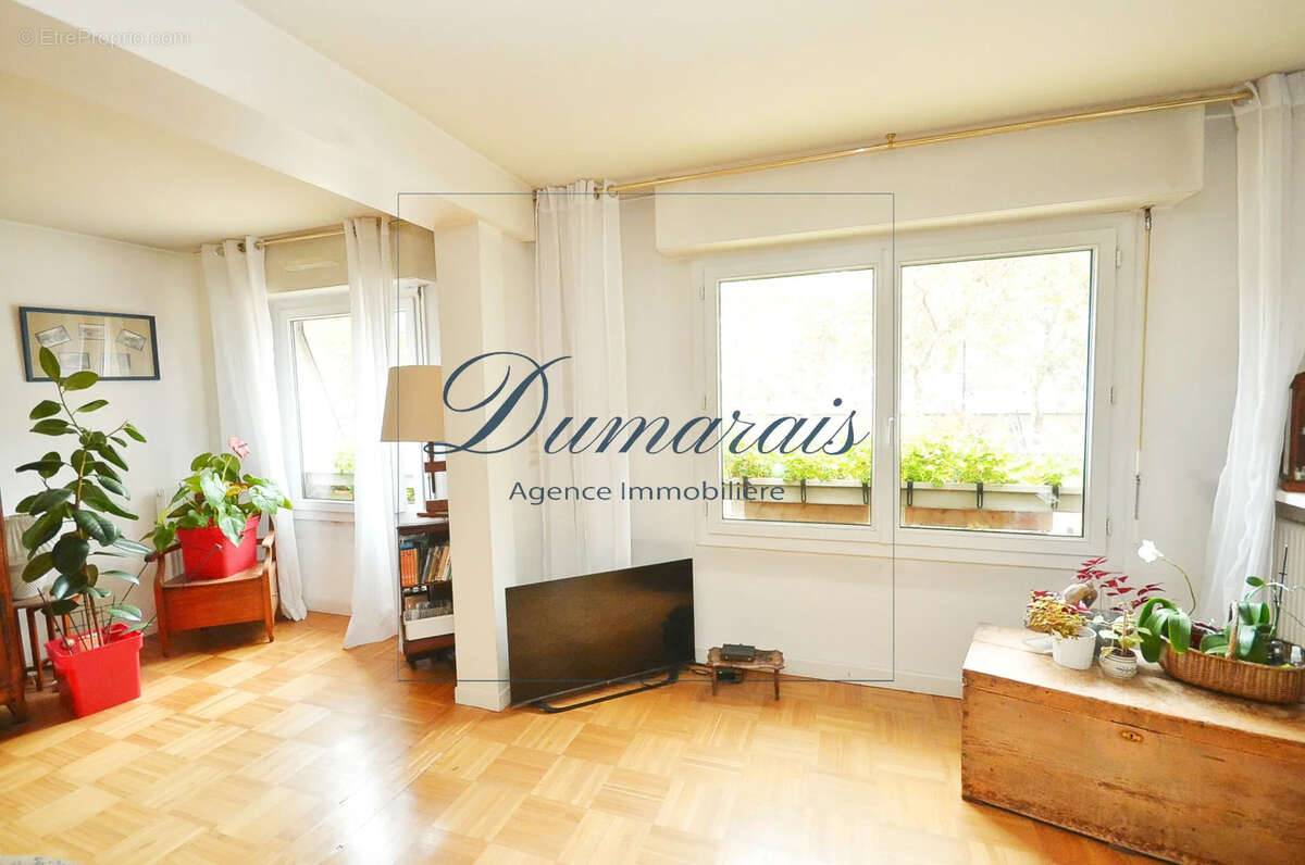 Appartement à PARIS-12E