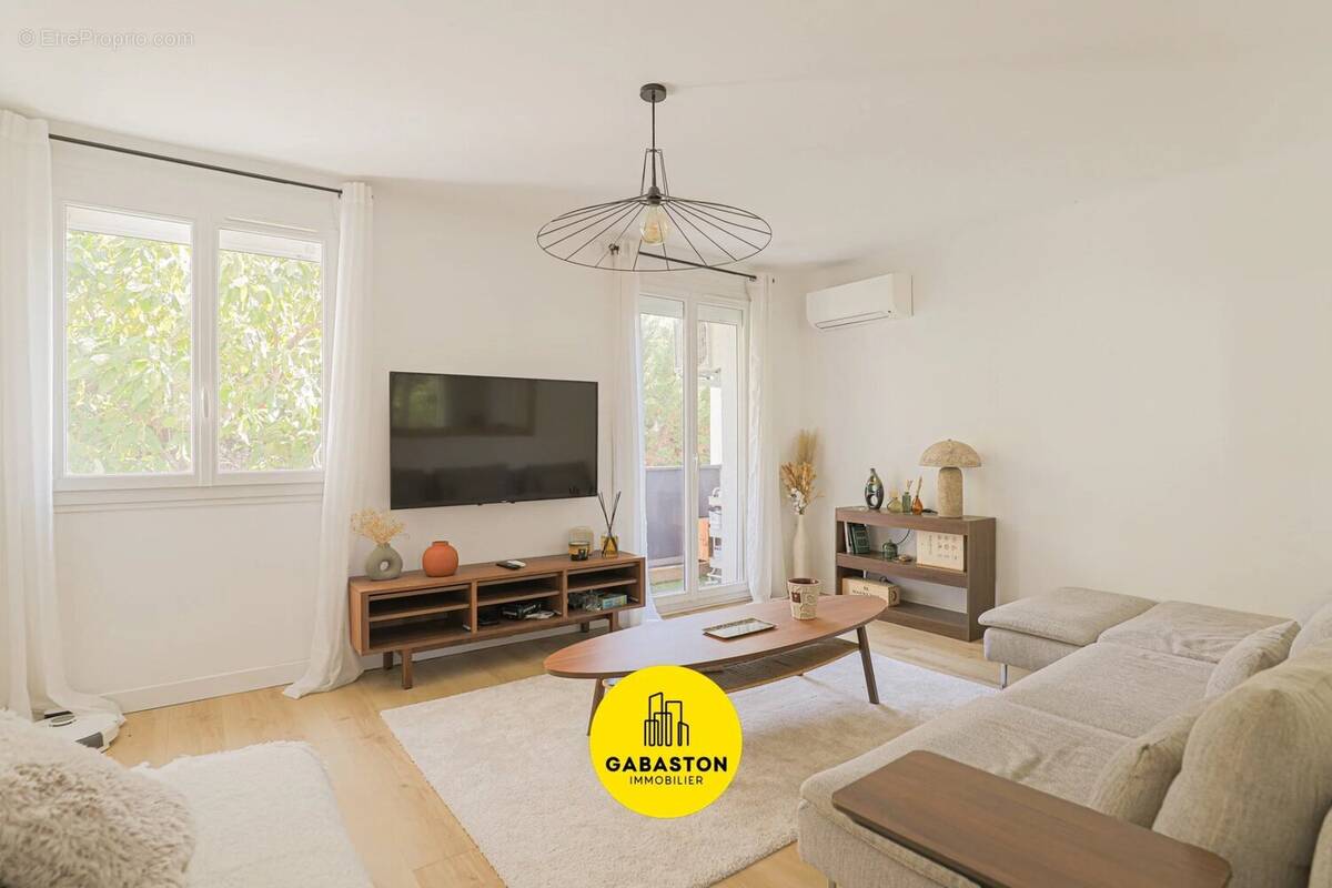 Appartement à MARSEILLE-9E