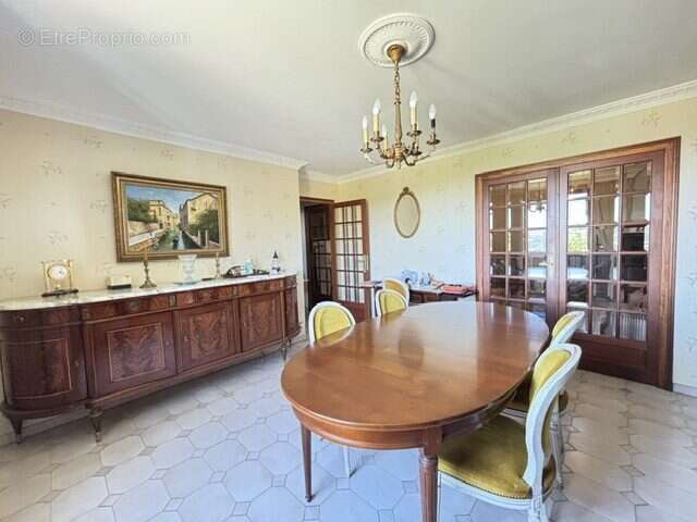 Maison 86 m² à Saint-Genest-Lerpt  - photo 5