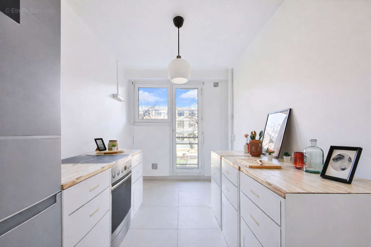 Appartement à PARIS-15E