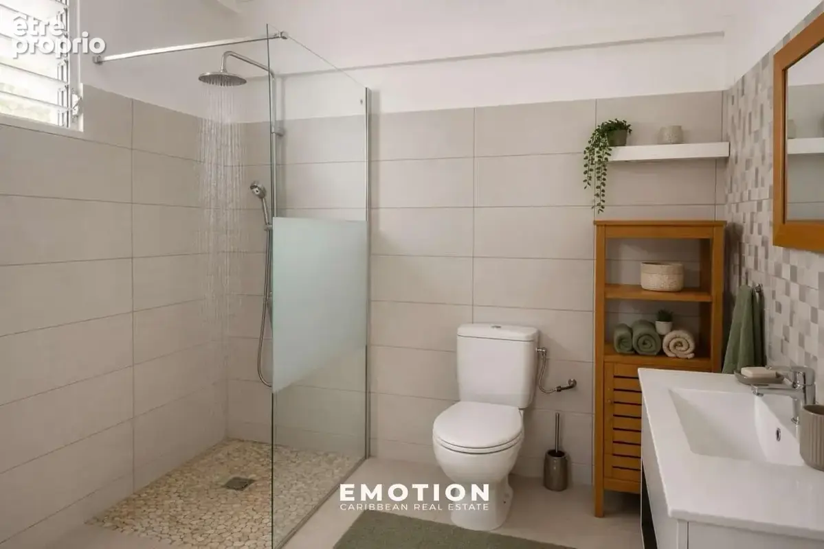 Villa T4 - 105 m2 + appartement T2 indépendant - 46m2 Petit-Bourg, Guadeloupe Le Cabinet EMOTION - photo 6