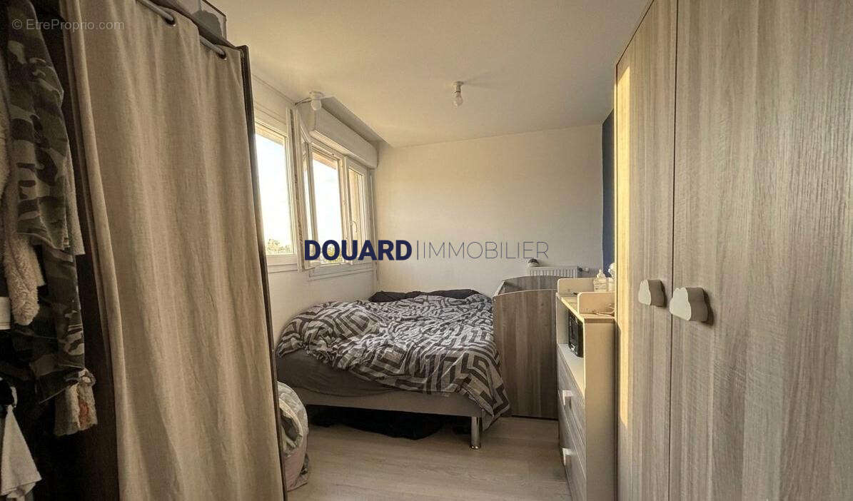 Appartement à SARTROUVILLE