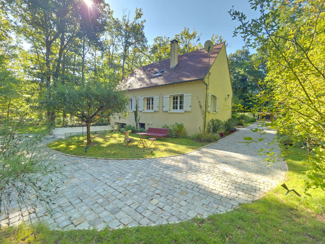 Maison à NOISY-SUR-ECOLE