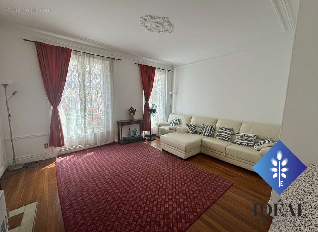 Appartement à PARIS-12E