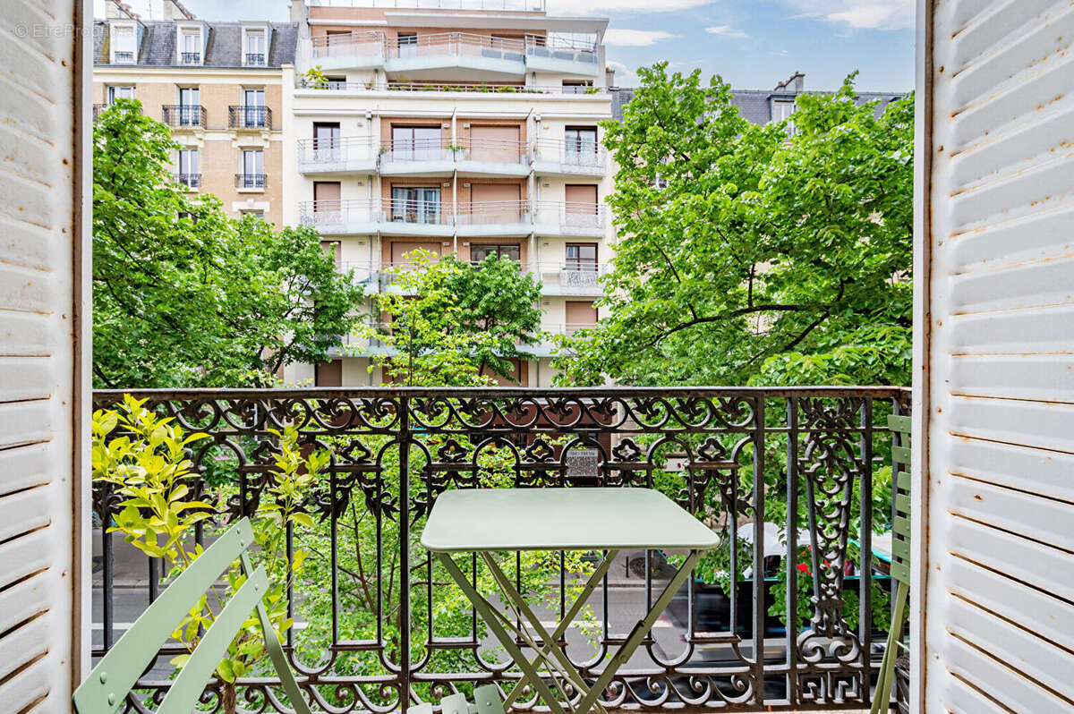 Appartement à PARIS-15E