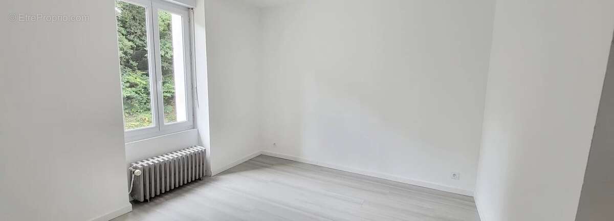 SPEZET, maison spacieuse. - photo 9