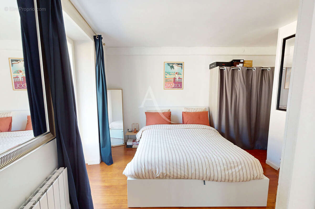 Appartement à PARIS-10E