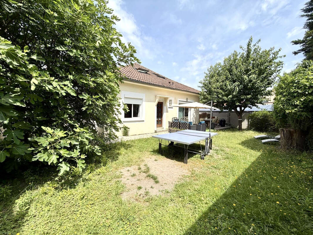 Maison à AULNAY-SOUS-BOIS