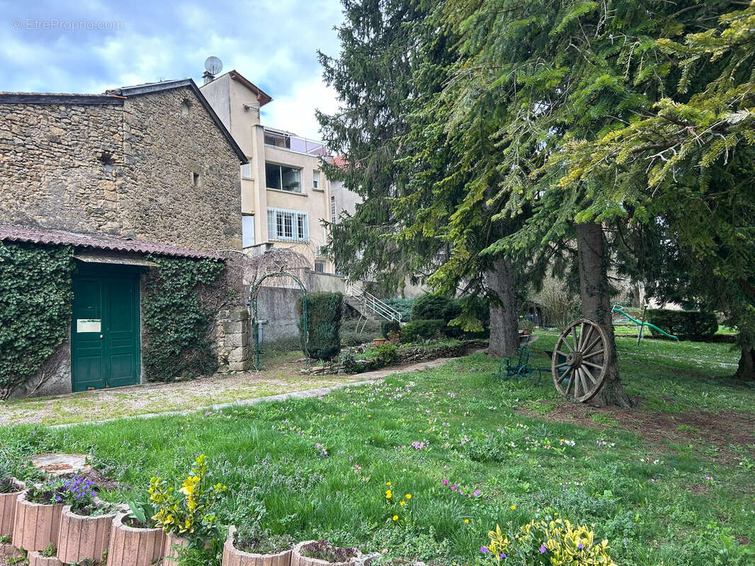Appartement à MONTBAZENS