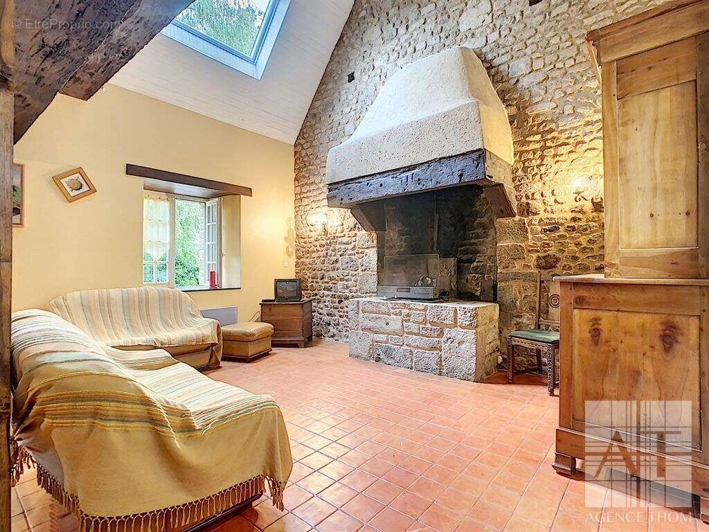 Maison à SAINT-MARS-SUR-LA-FUTAIE