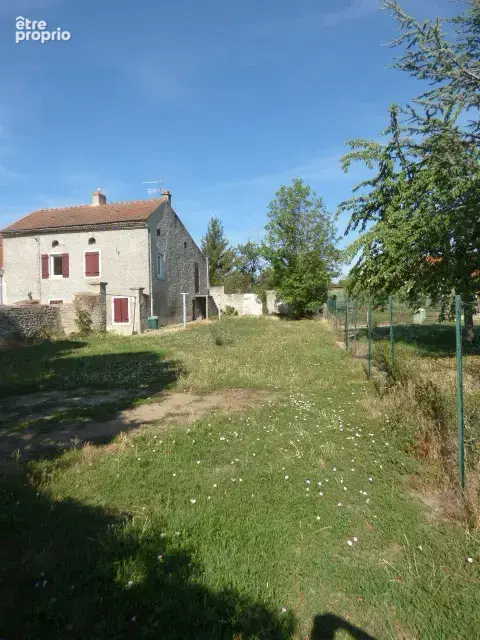 Maison de 111 m2 avec jardin et dépendances   Gannat - photo 3