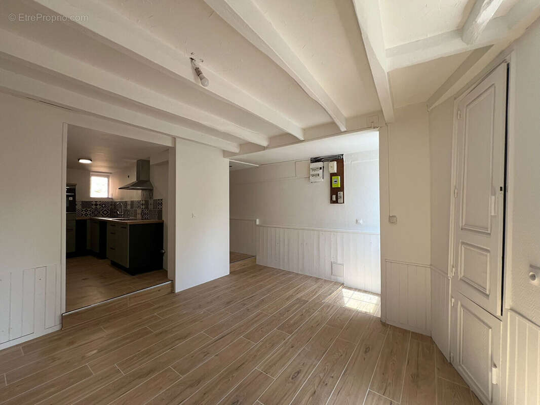 Maison 61 m² à Gencay  - photo 5