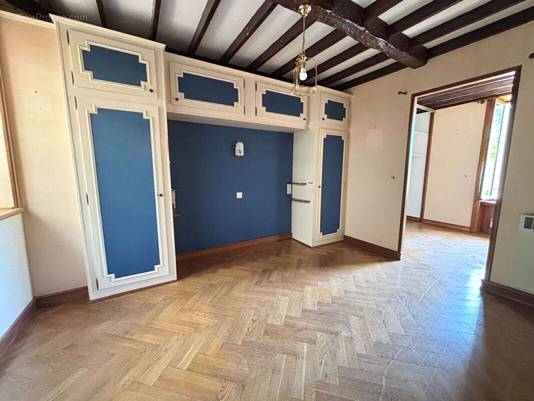 Maison à PONTOISE