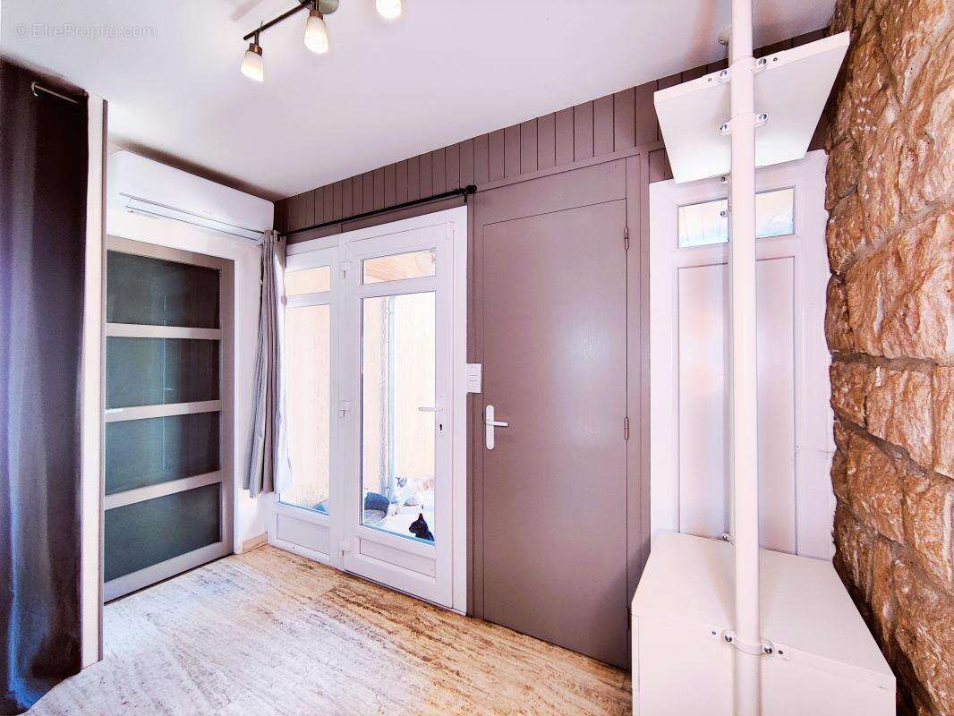 Maison à SAINT-GENIX-SUR-GUIERS