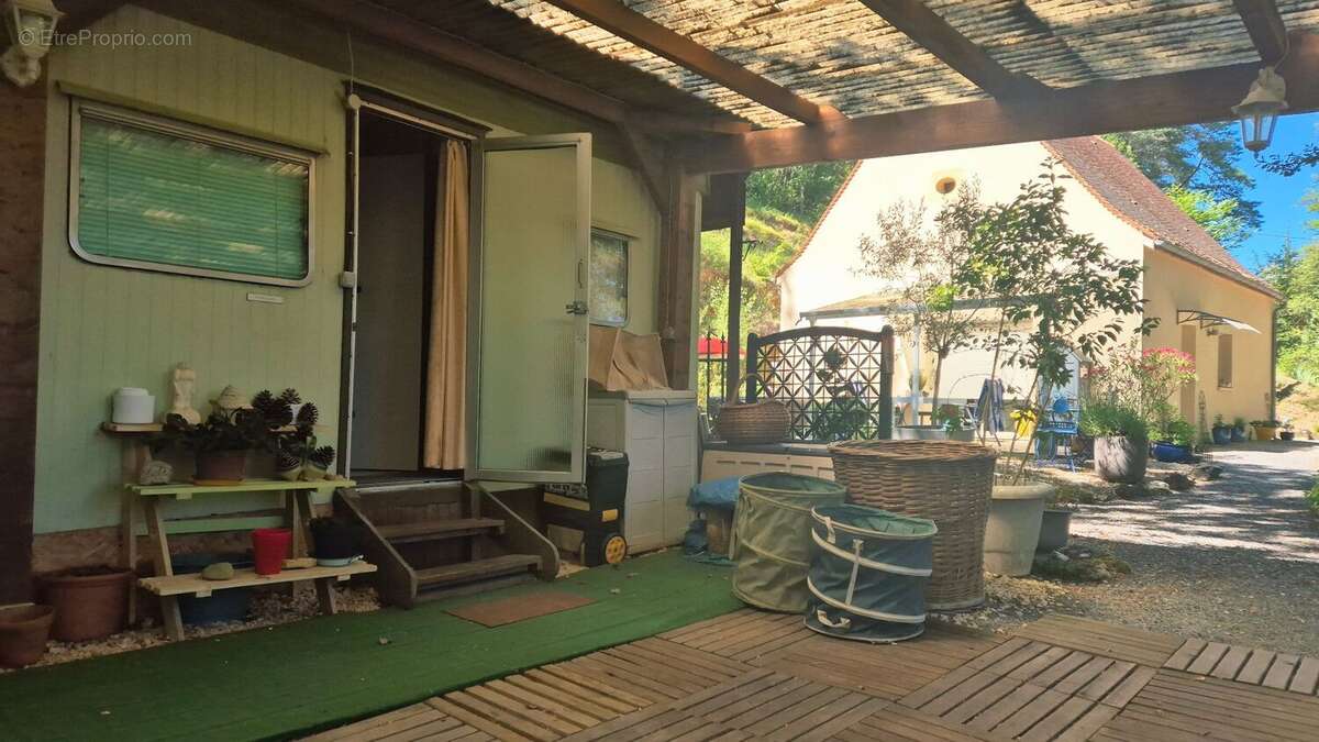 Maison à CAMPAGNE