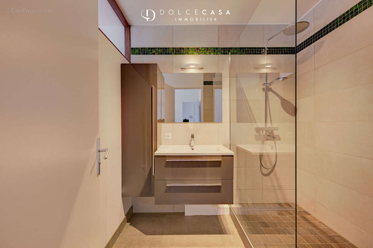 Appartement à LE PERREUX-SUR-MARNE