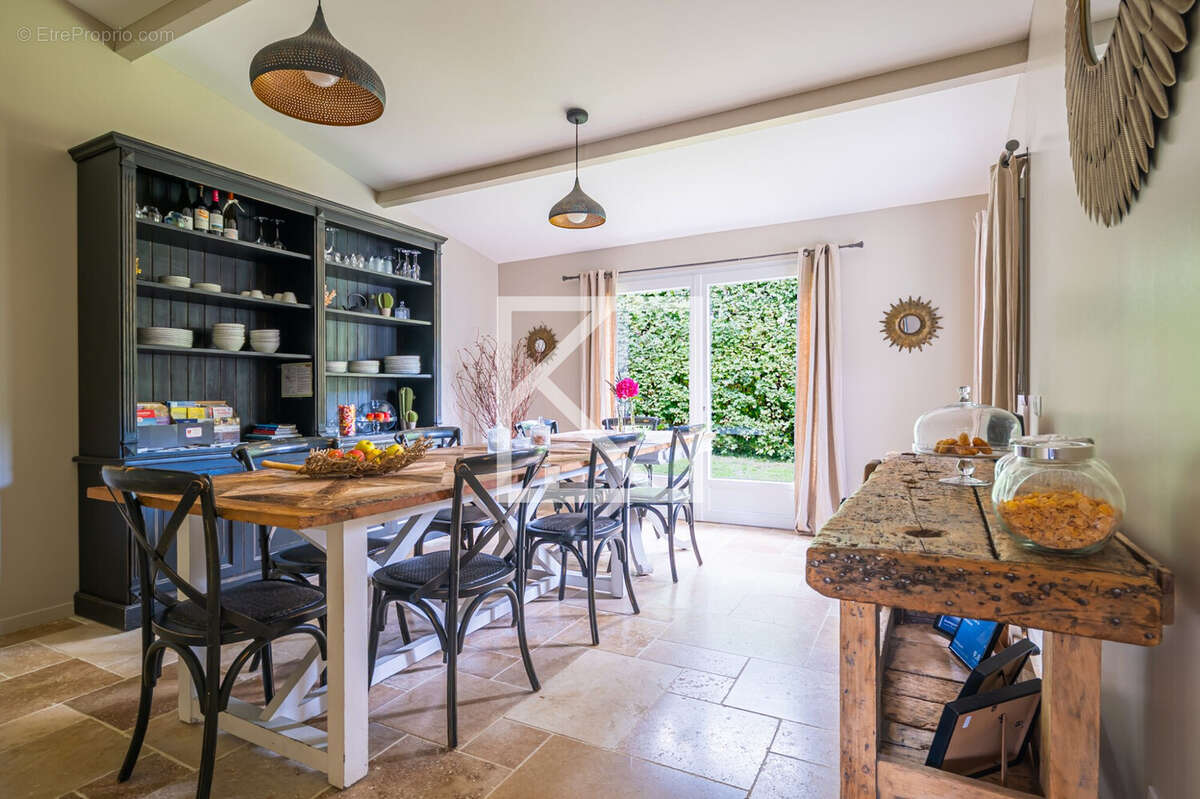 Maison à NEUVY-LE-ROI