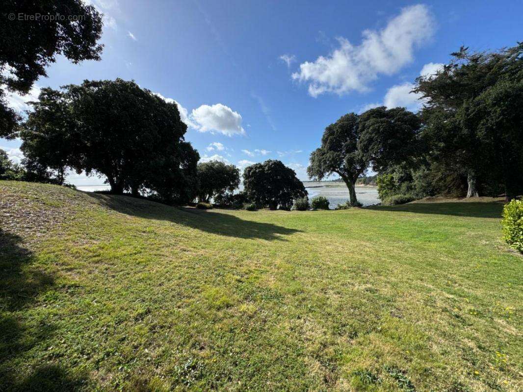 Maison à SAINT-MELOIR-DES-ONDES