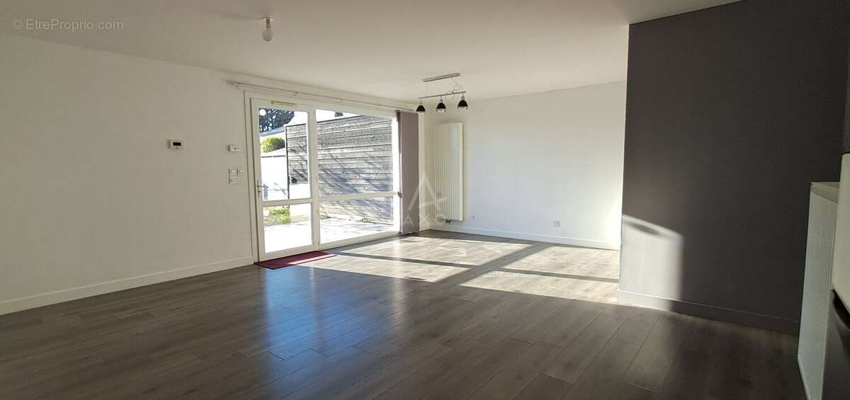 Maison à SAINT-YRIEIX-SUR-CHARENTE