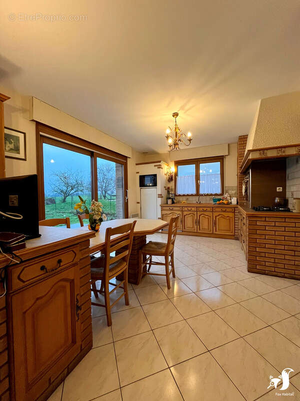 Maison à CREVECOEUR-SUR-L&#039;ESCAUT