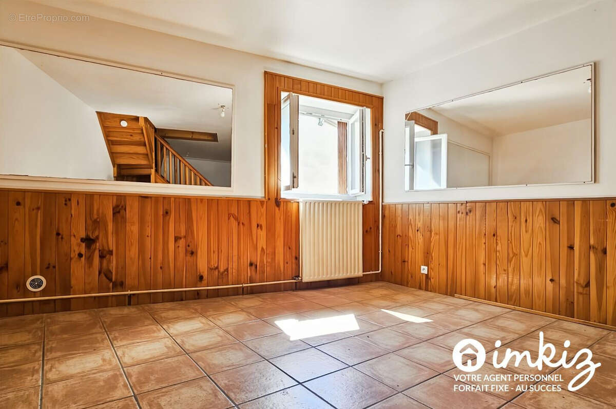 Duplex atypique de 82 m² avec 4 pièces et garage - photo 3