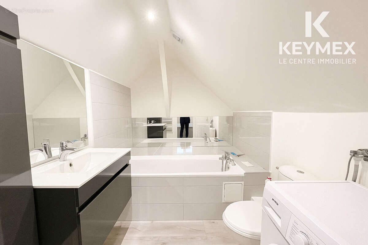 Appartement à BRIE-COMTE-ROBERT