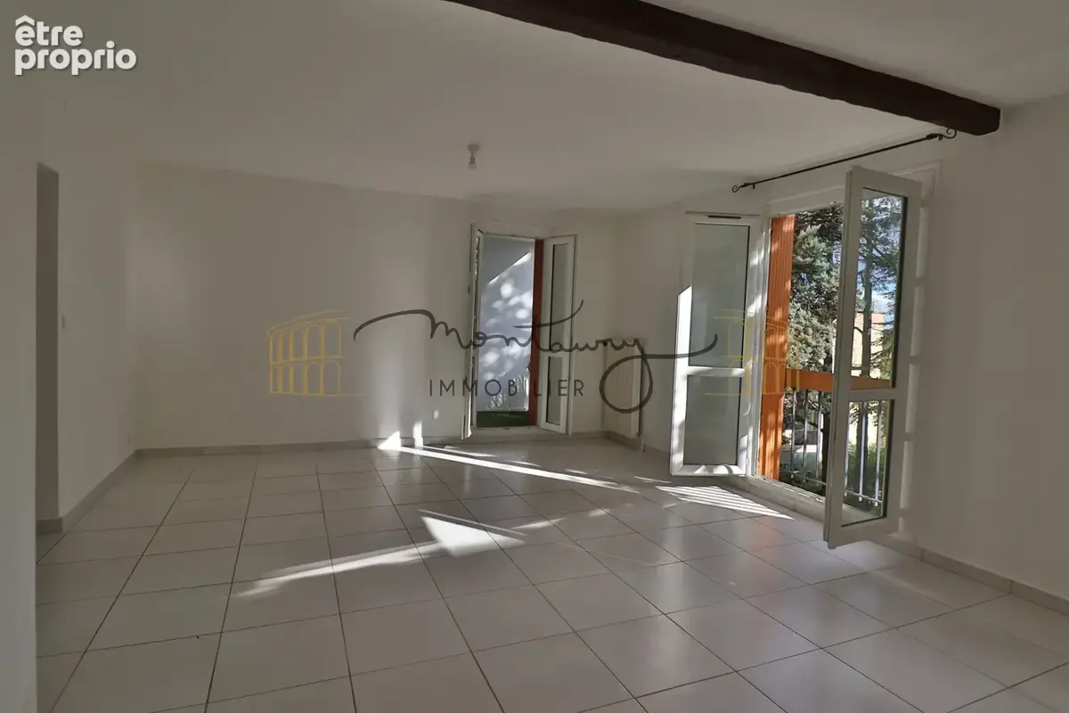 Appartement à NIMES