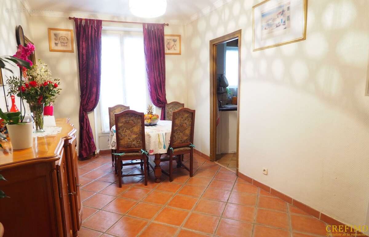 Appartement à ASNIERES-SUR-SEINE