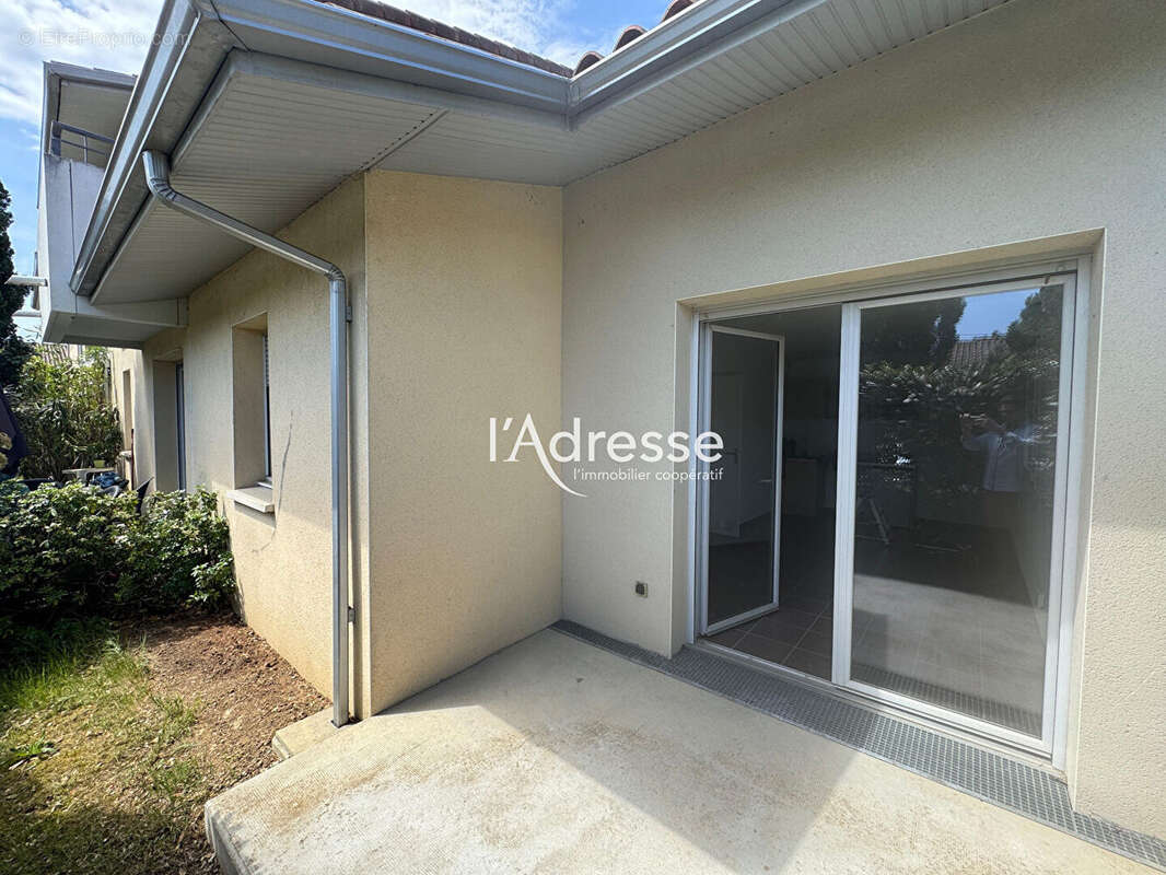 Exclusivité l'Adresse Immobilier - St Alban - T2 en rez-de-jardin avec terrasse, jardin privatif et 2 parkings - photo 6