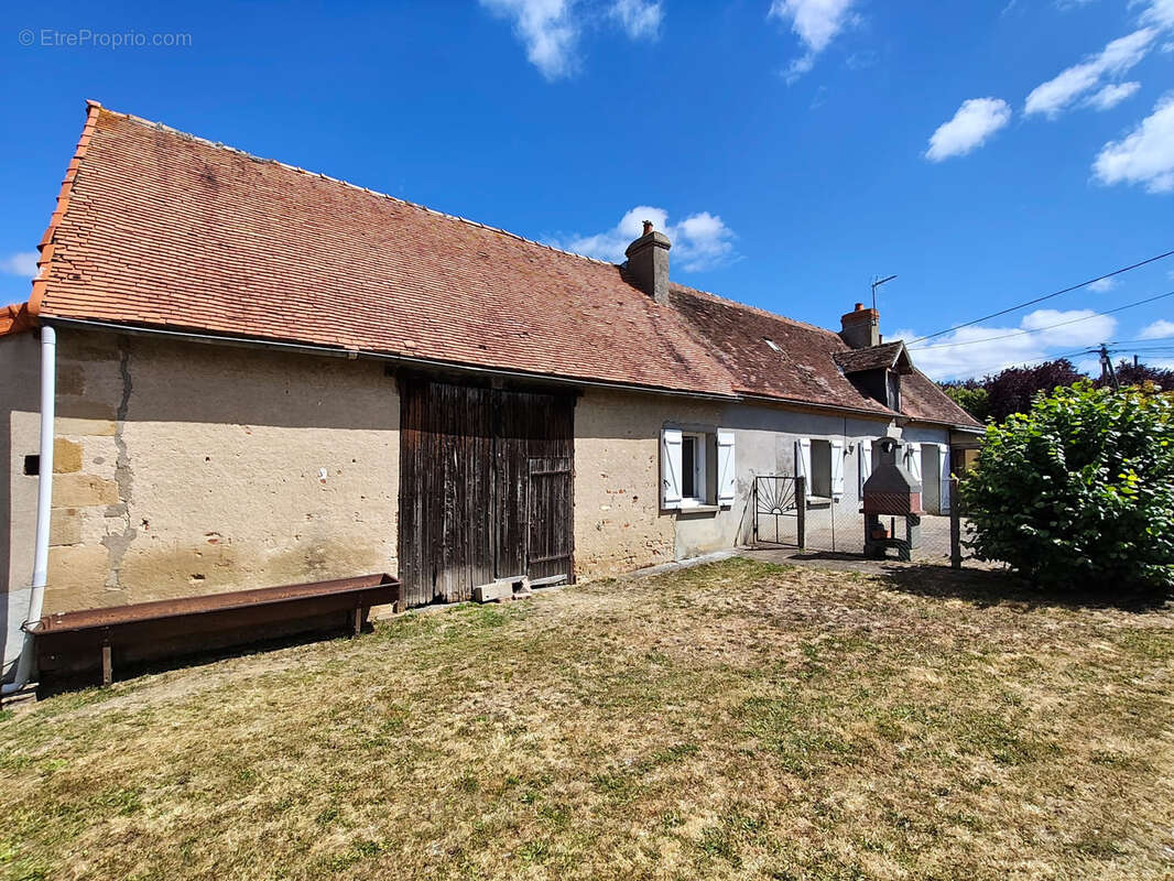 TREVOL   Maison type longère 114 m2 avec dépendances sur 2 455 m2 de terrain - photo 14