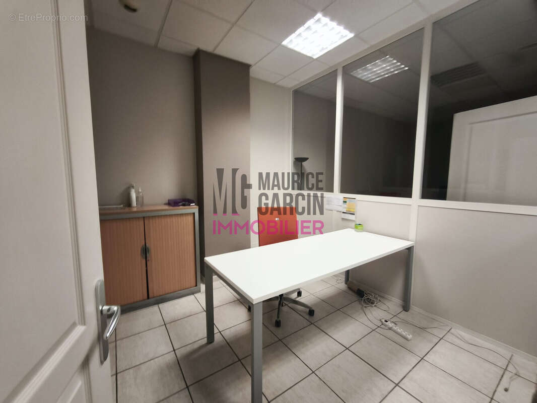 Commerce à CARPENTRAS