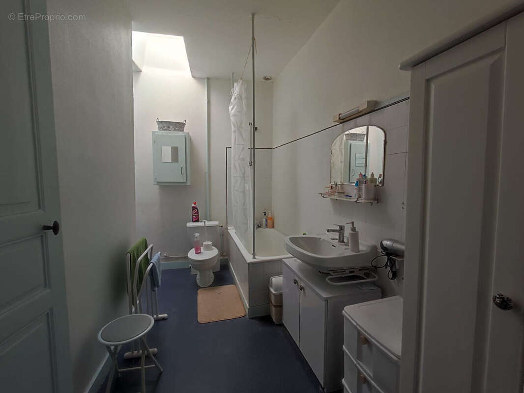 Maison à MONTREVAULT