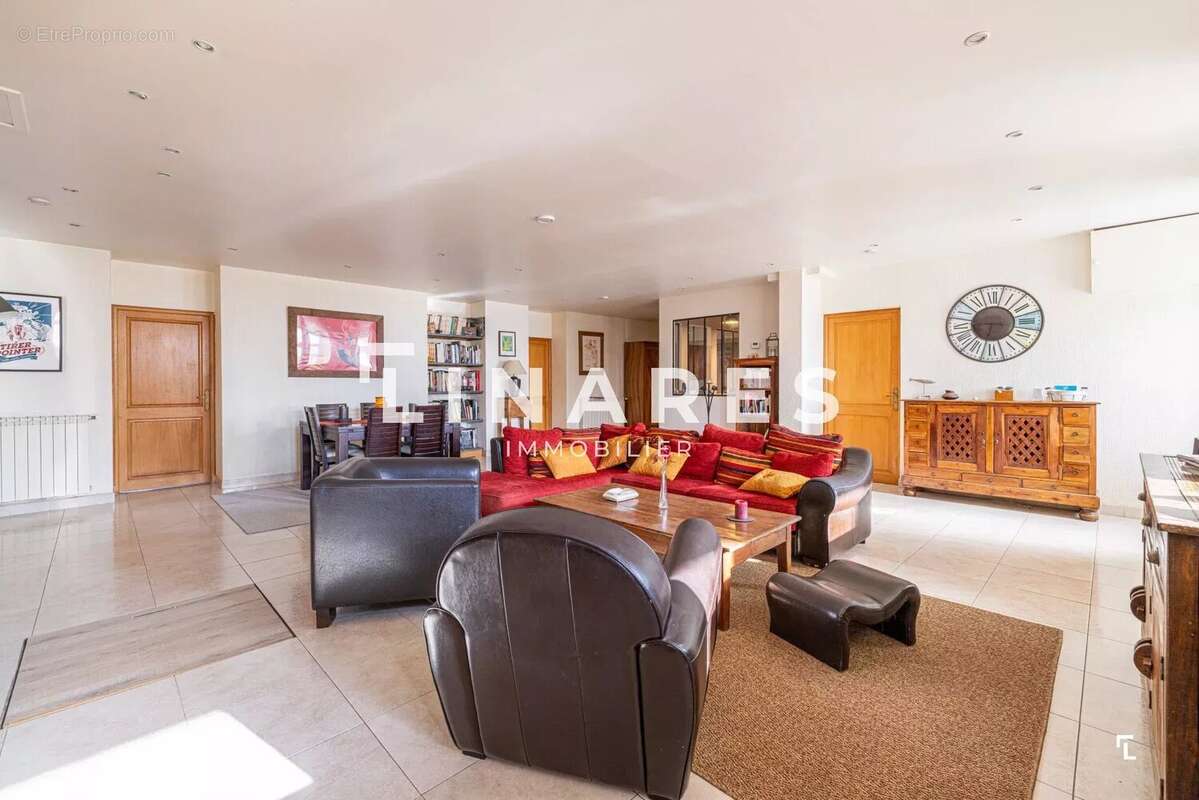 Appartement à LA PENNE-SUR-HUVEAUNE