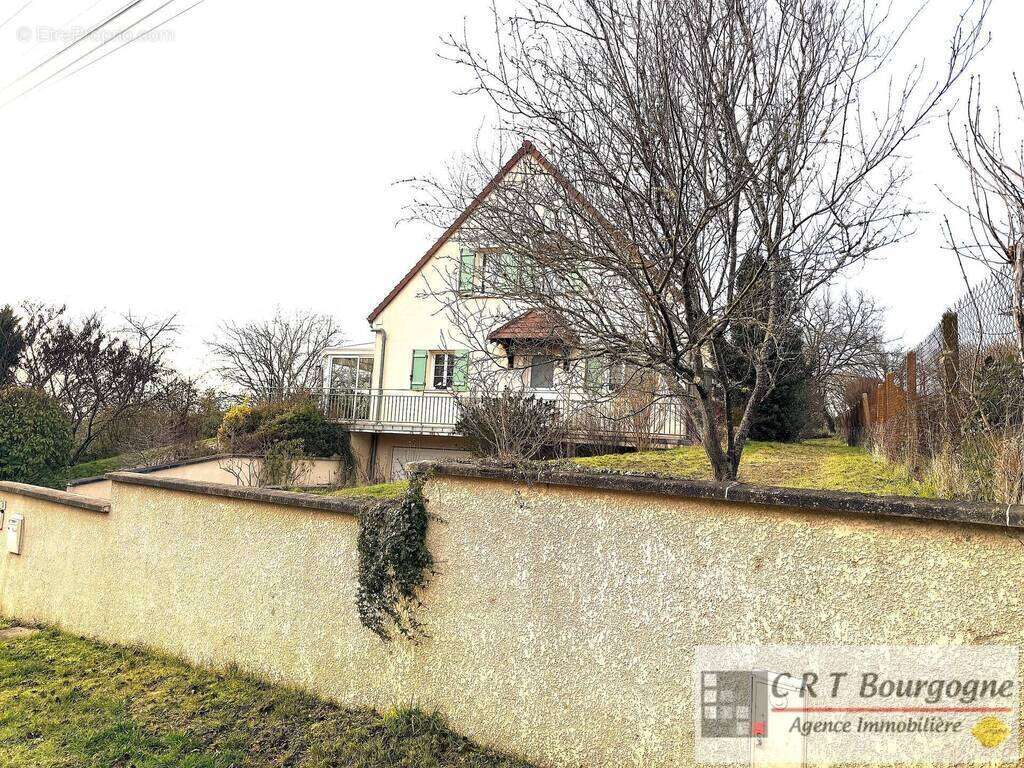 Maison à VILLIERS-SAINT-BENOIT