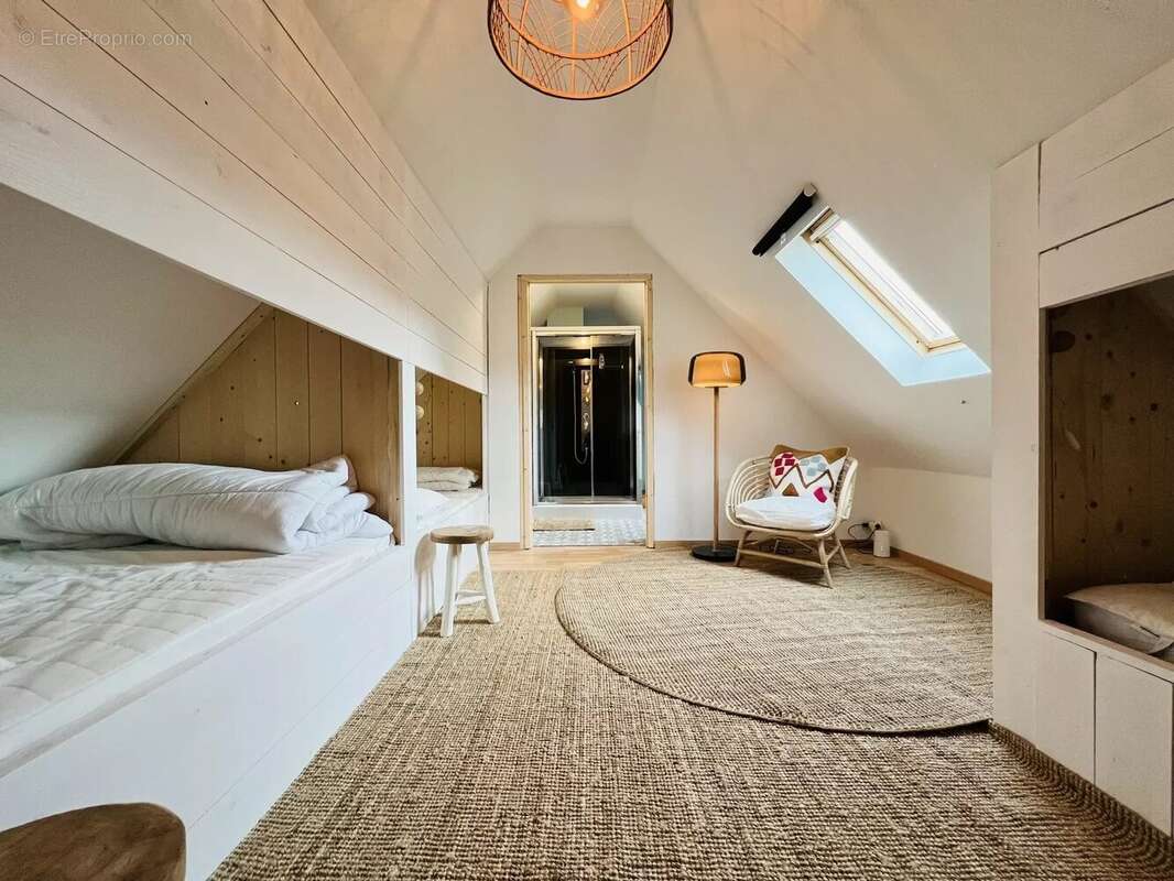 Maison à MONTSAUCHE-LES-SETTONS