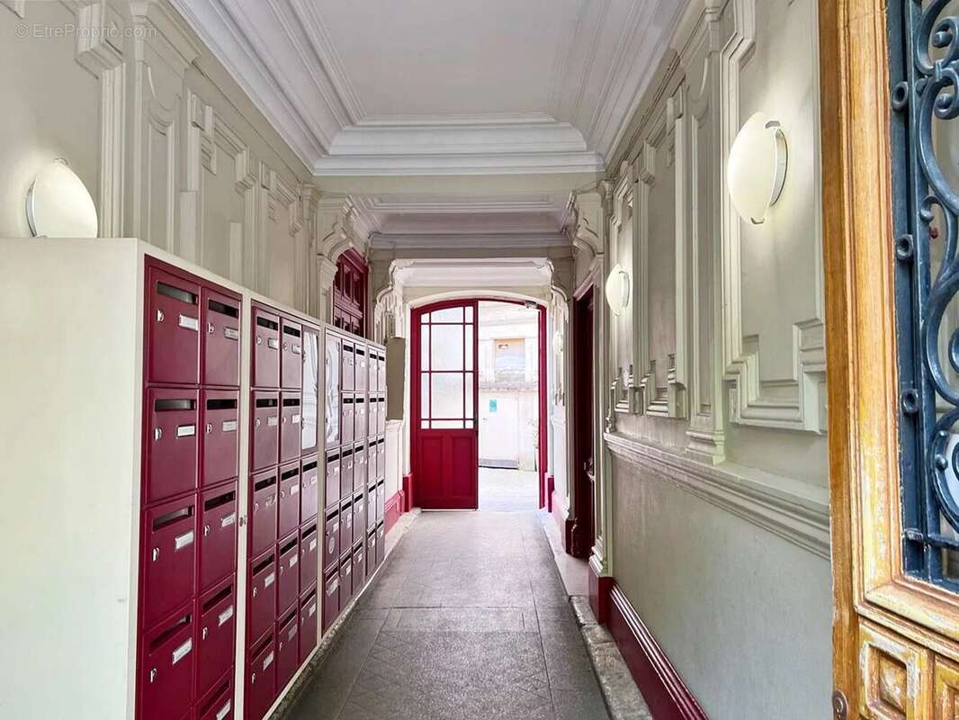 Appartement à PARIS-11E