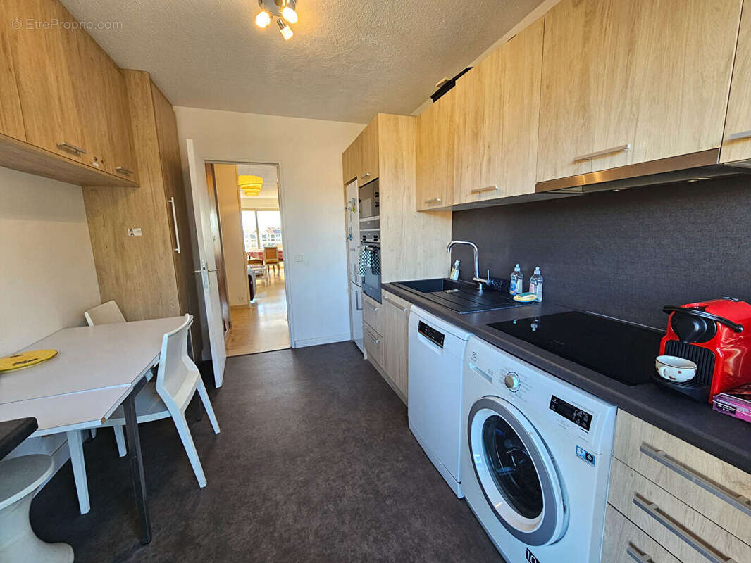Appartement à MANDELIEU-LA-NAPOULE