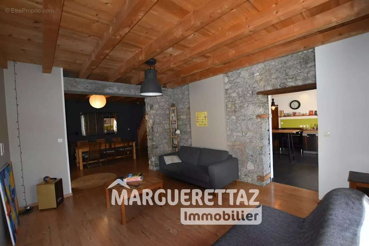 Maison à MEGEVETTE