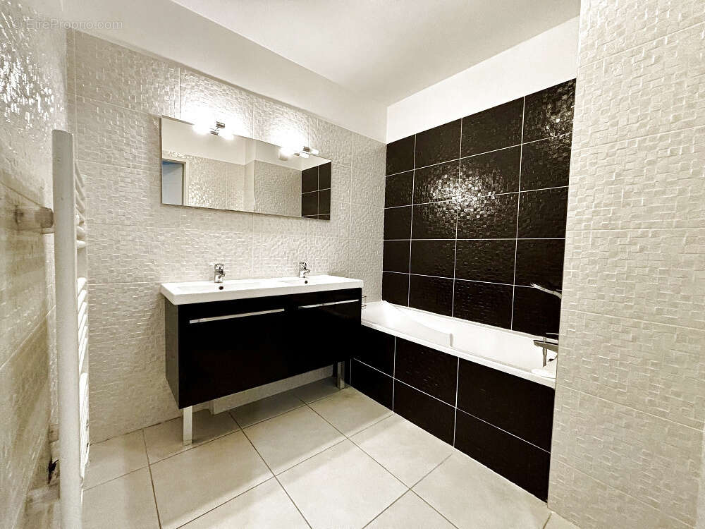 Appartement 3 pièces 68m2 avec terrasse et une place de stationnement privative - photo 8