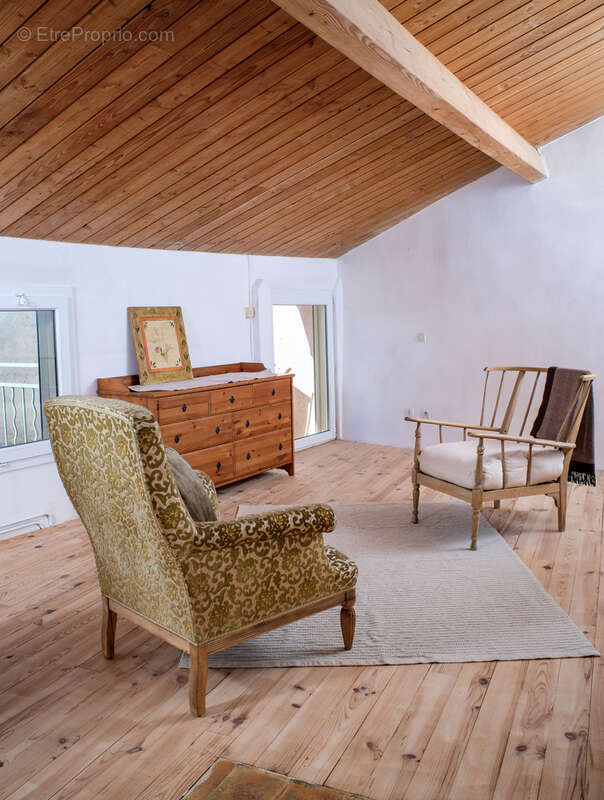 Maison à SAINT-QUENTIN-LA-POTERIE