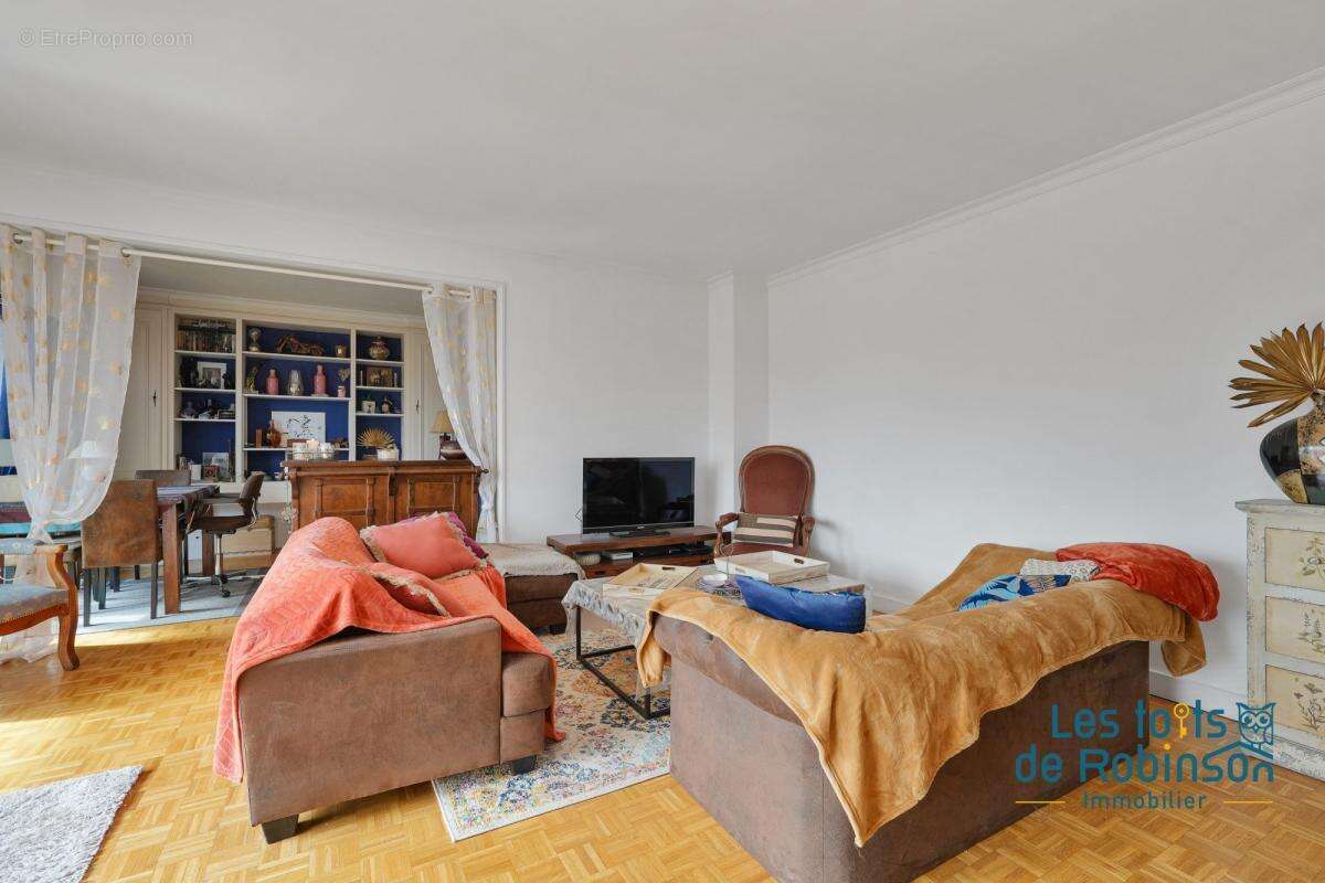 Appartement à LE PLESSIS-ROBINSON