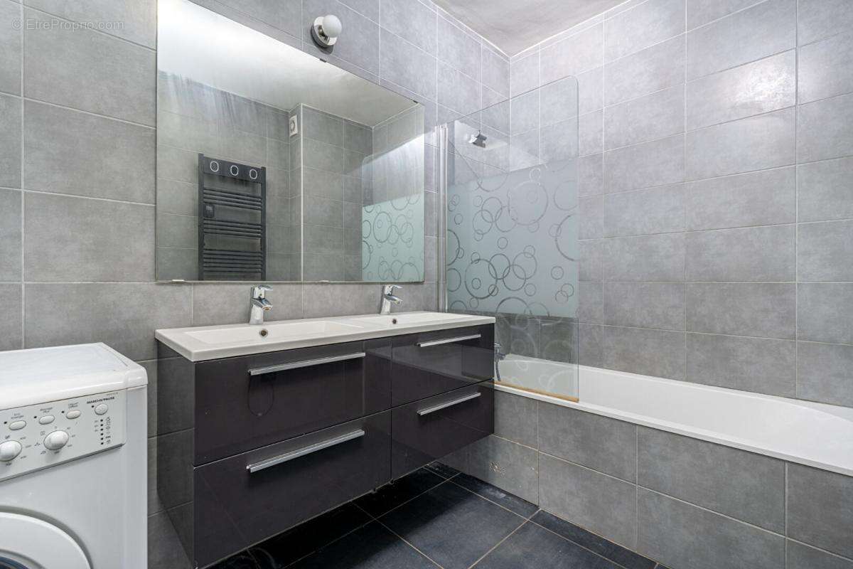 Appartement à LYON-7E
