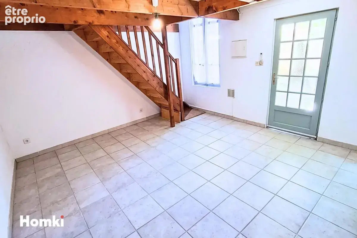 Maison/Villa T3 de 100 m² à Marseille 13015 - photo 2